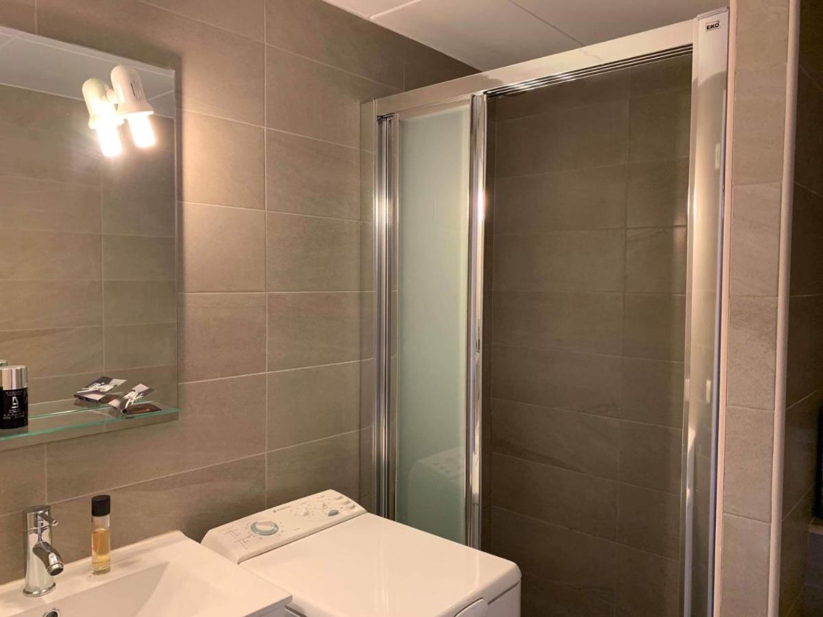 Sylvia 4A - Estudio En Primera Linea De Mar - Centrico - Terraza Vista Mar - Playa - Wifi Apartman Empuriabrava Kültér fotó