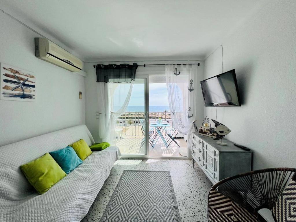 Sylvia 4A - Estudio En Primera Linea De Mar - Centrico - Terraza Vista Mar - Playa - Wifi Apartman Empuriabrava Kültér fotó